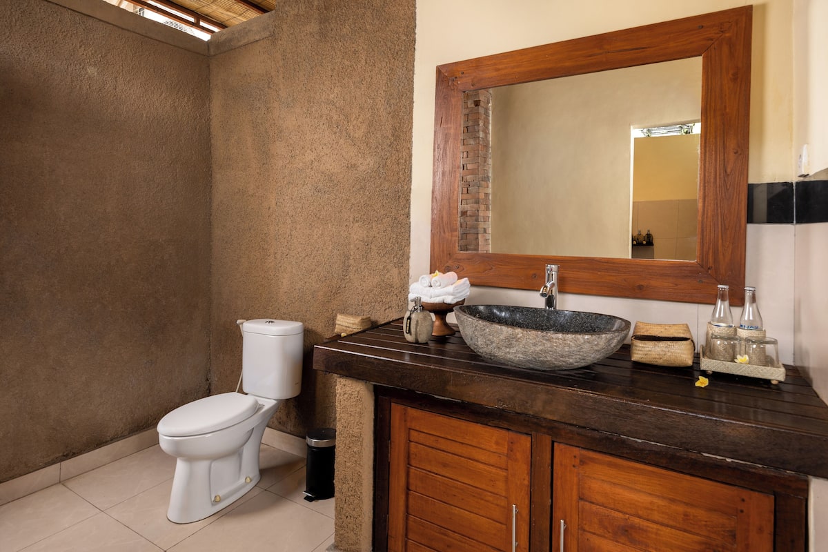 Two Bedroom Villa, Santris Villa by GenuineHost
 image 3