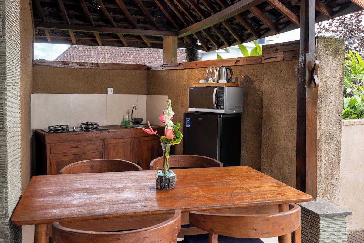 Two Bedroom Villa, Santris Villa by GenuineHost
 image 6