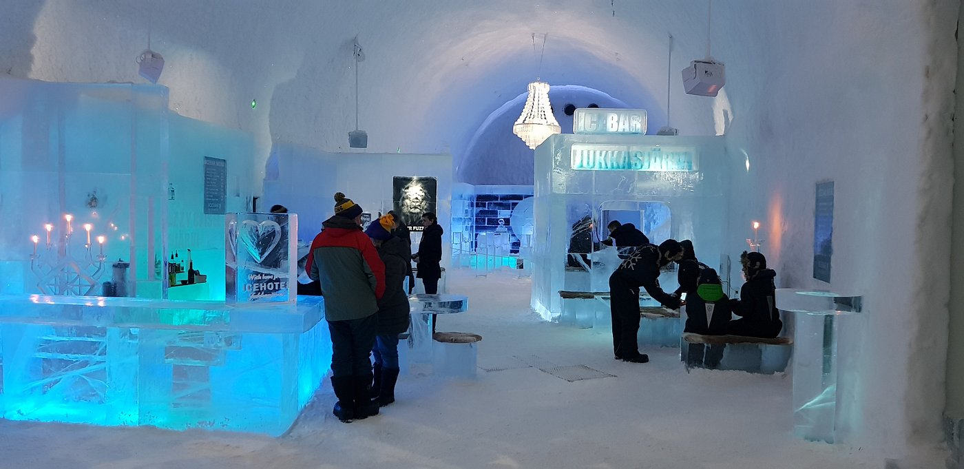 Ice Hotel (Suite (cold room) image 4