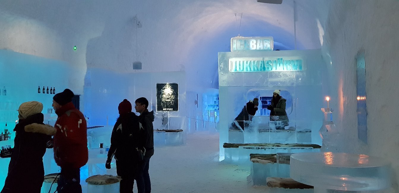 Ice Hotel (Suite (cold room) image 10