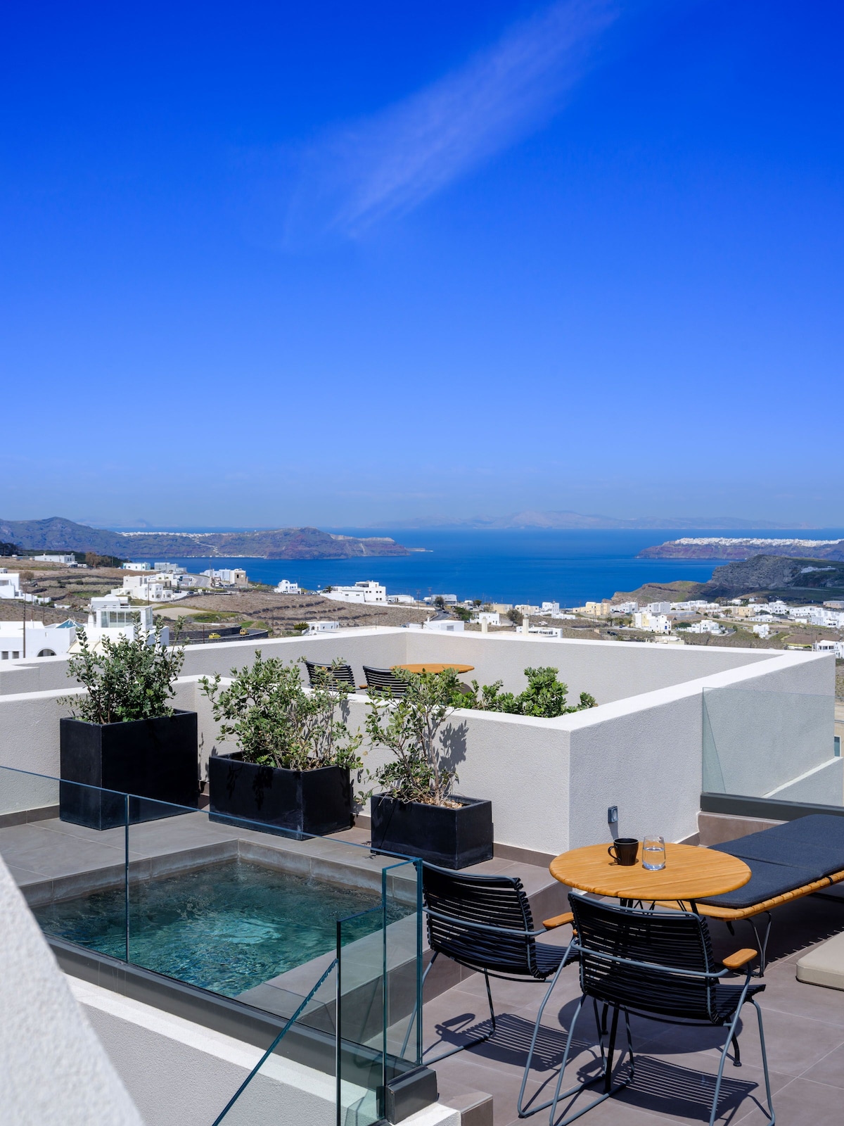 Apikia Santorini (Honeymoon Suite) image 8