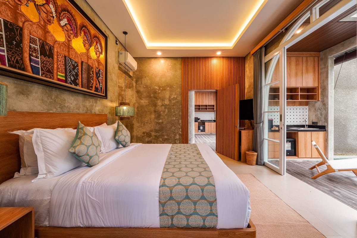 Subu Utamas Villas - Deluxe Villa image 7