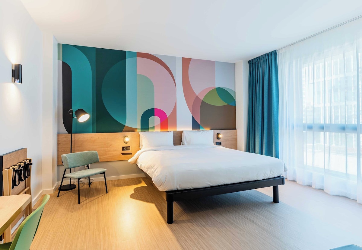 B&B HOTEL Luxembourg (Superior Room) image 2
