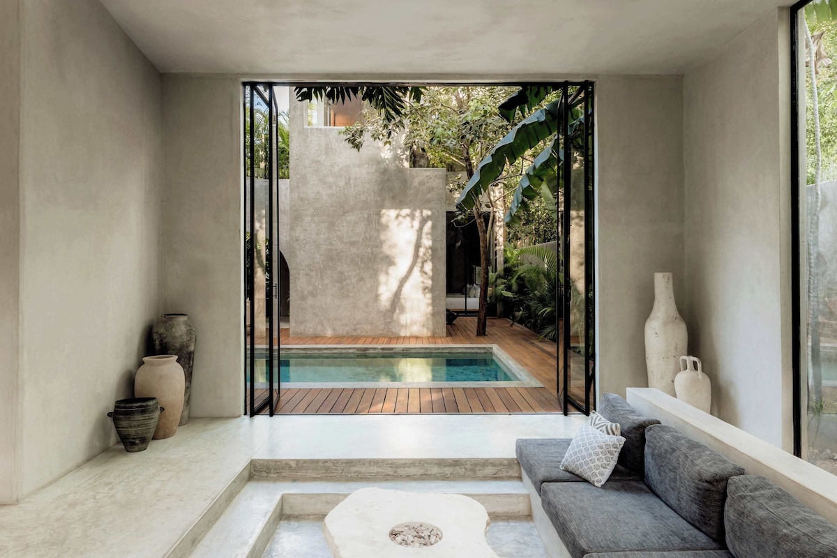 The Pinnacle of Luxury Living image 1