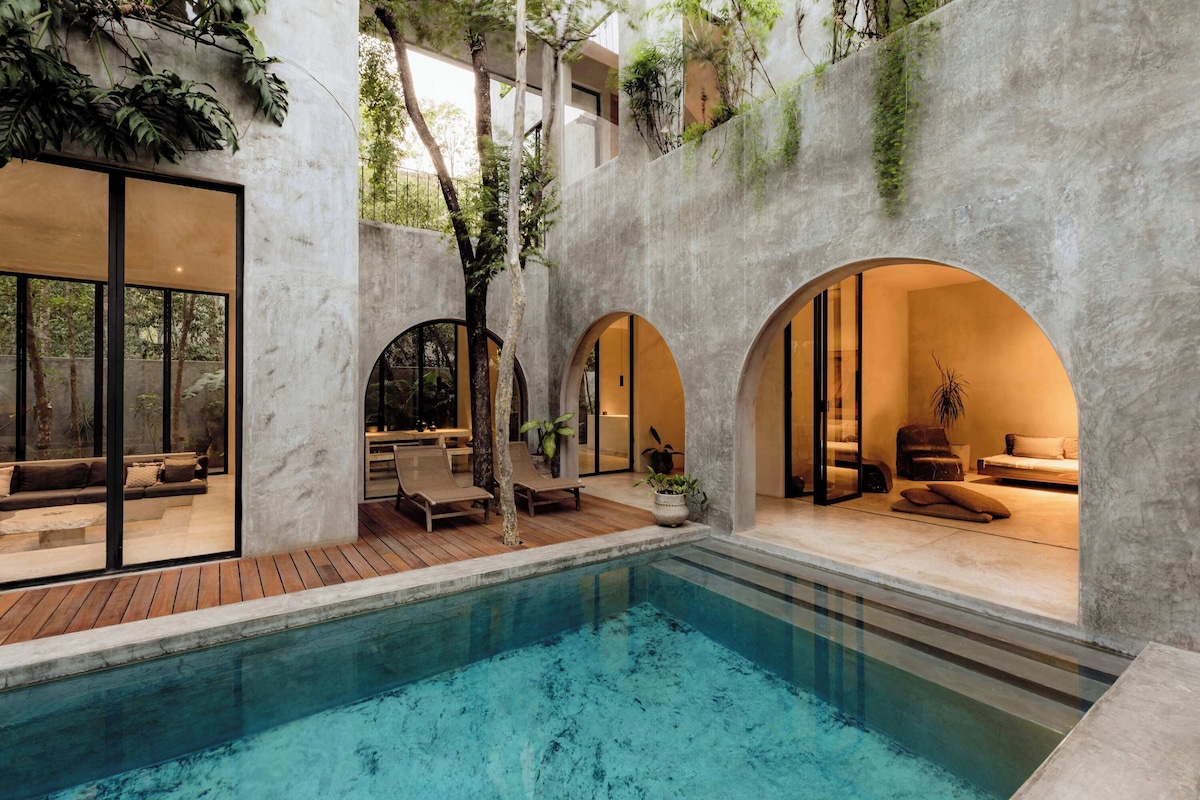 The Pinnacle of Luxury Living image 9