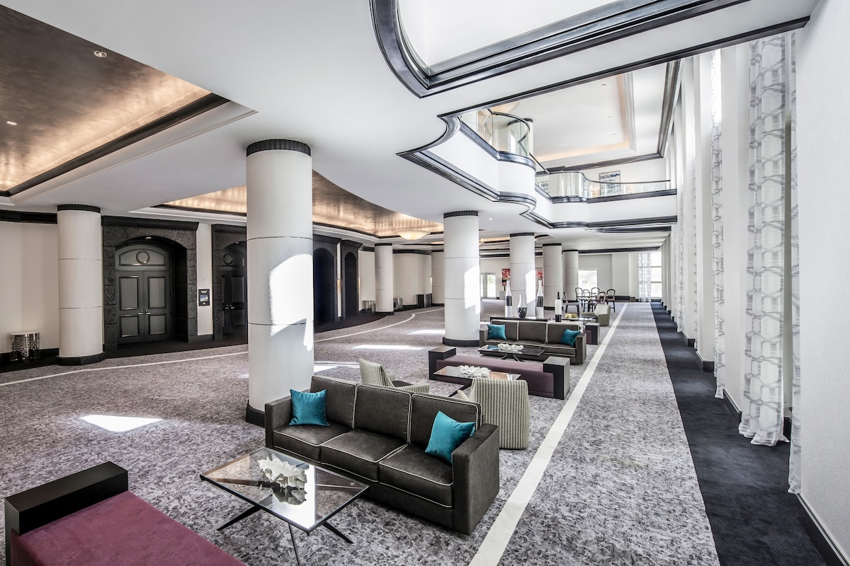 Loews Miami Beach (City View King) image 2