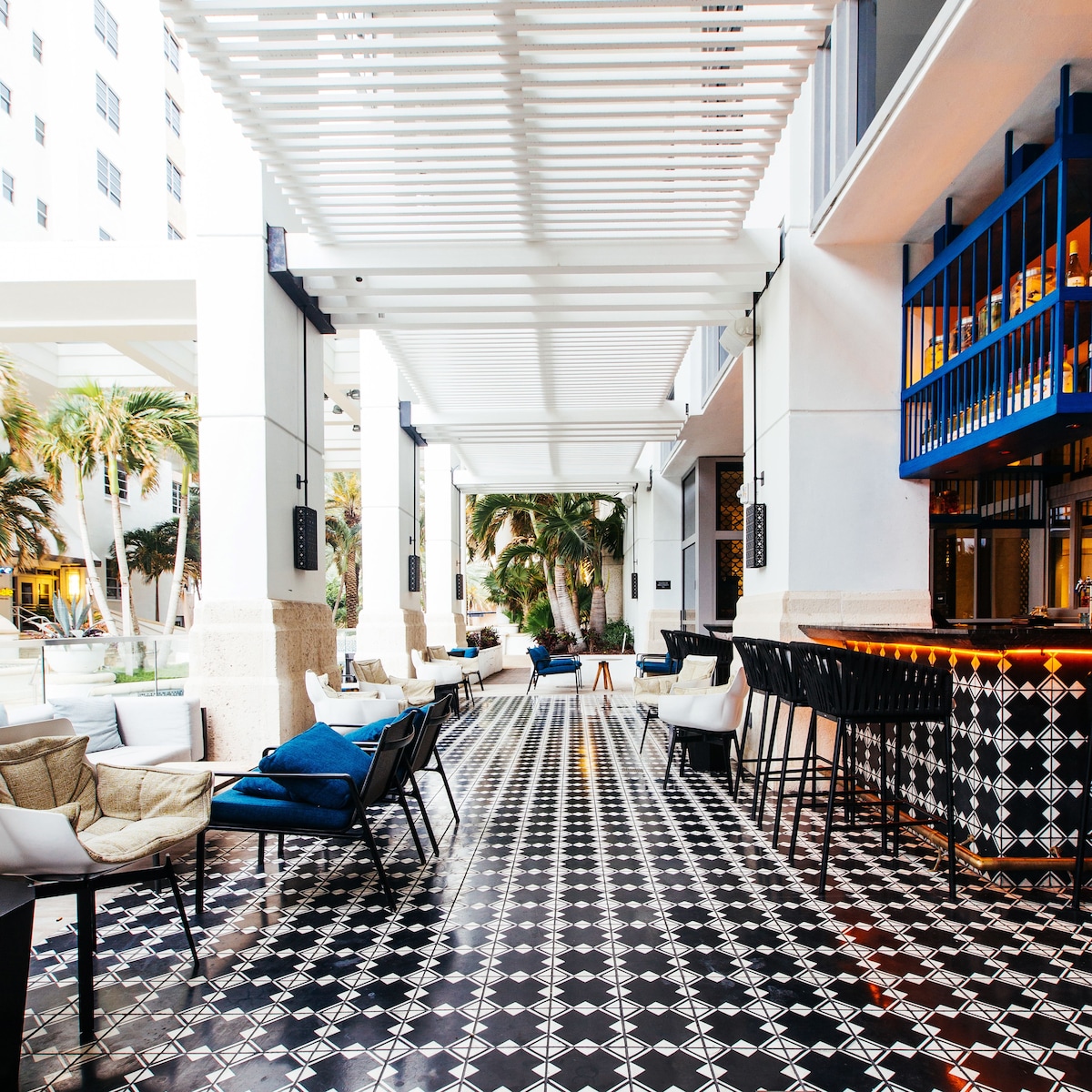 Loews Miami Beach (City View King) image 8