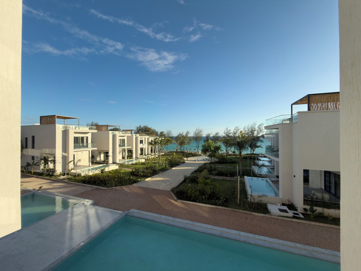 Johari Beach Resort (Ocean View Suite) image 2