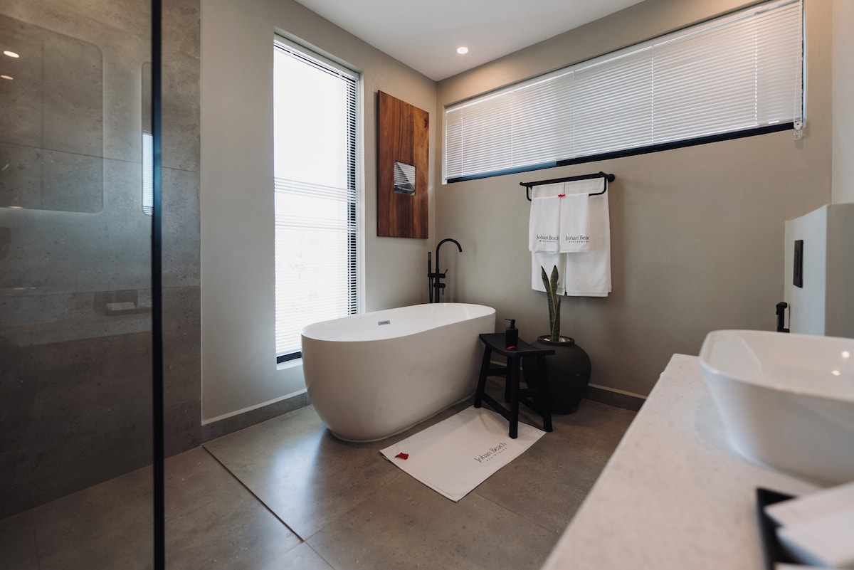 Johari Beach Resort (Ocean View Suite) image 5