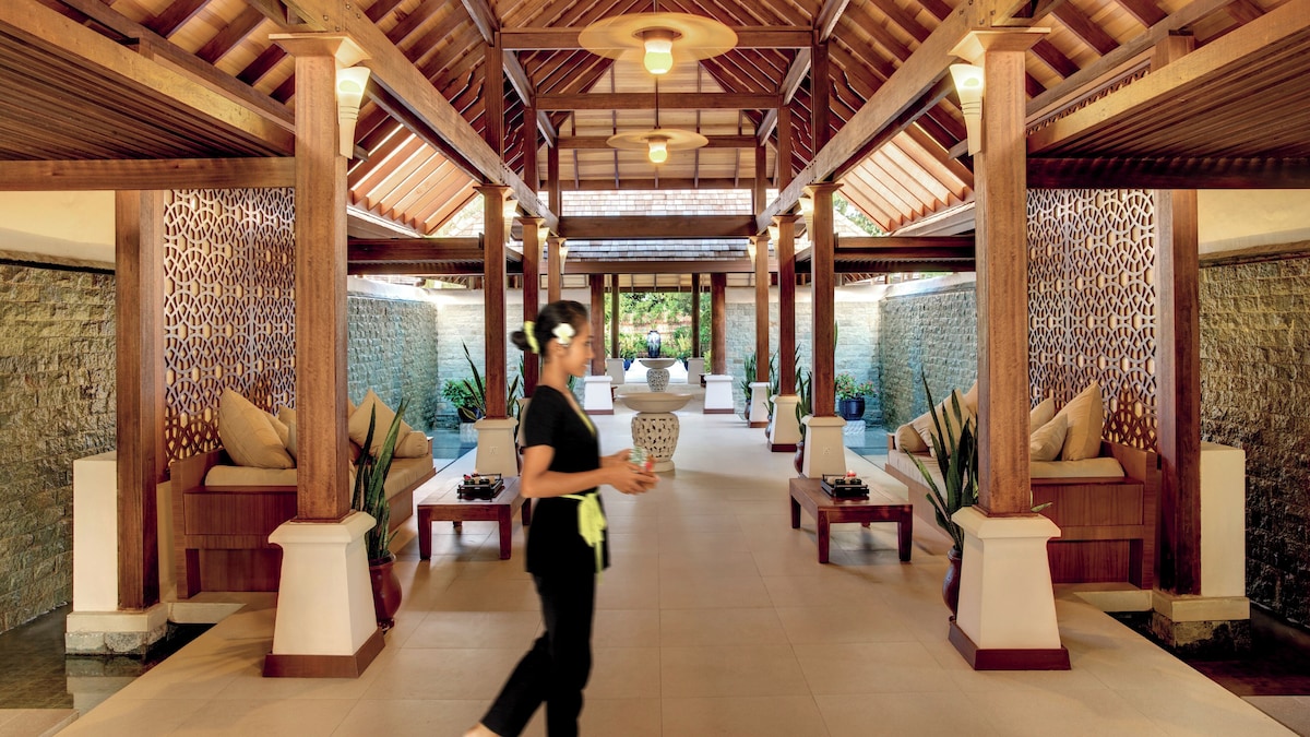 Hideaway Beach (Sultan Beach Residence) image 10