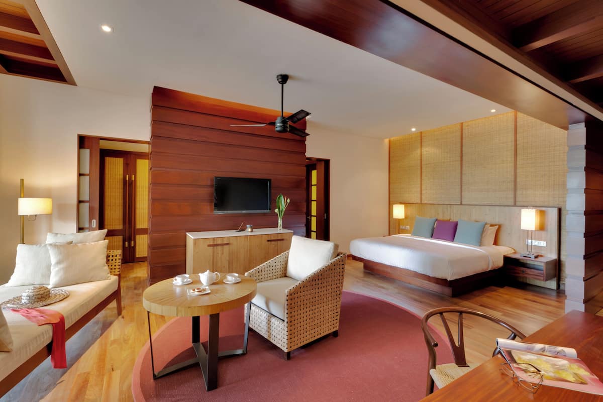 Luxury Pool Suite, Le Jadis Beach Resort& Wellness image 5