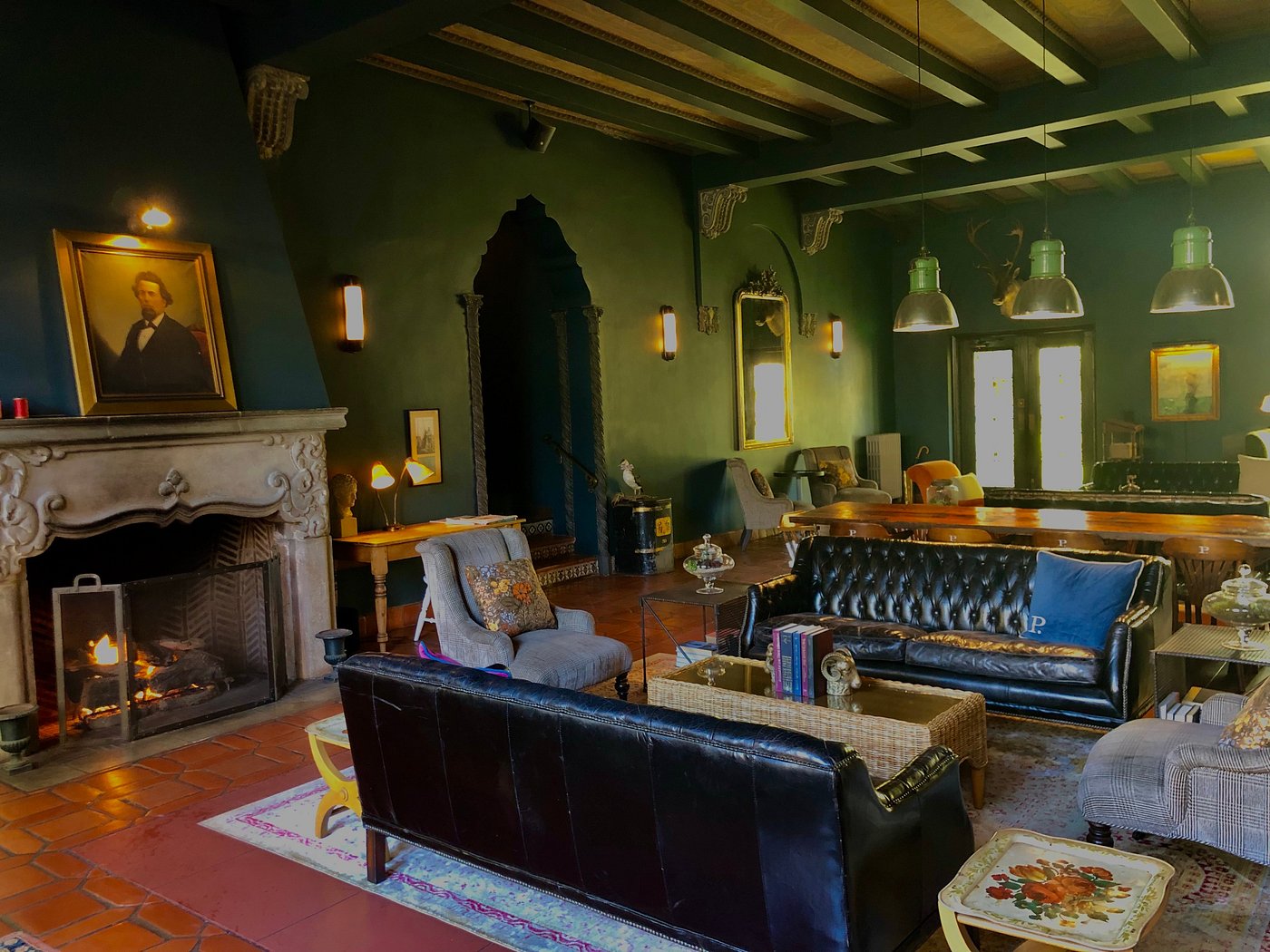 Maison Twenty Seven (Deluxe Room) image 3