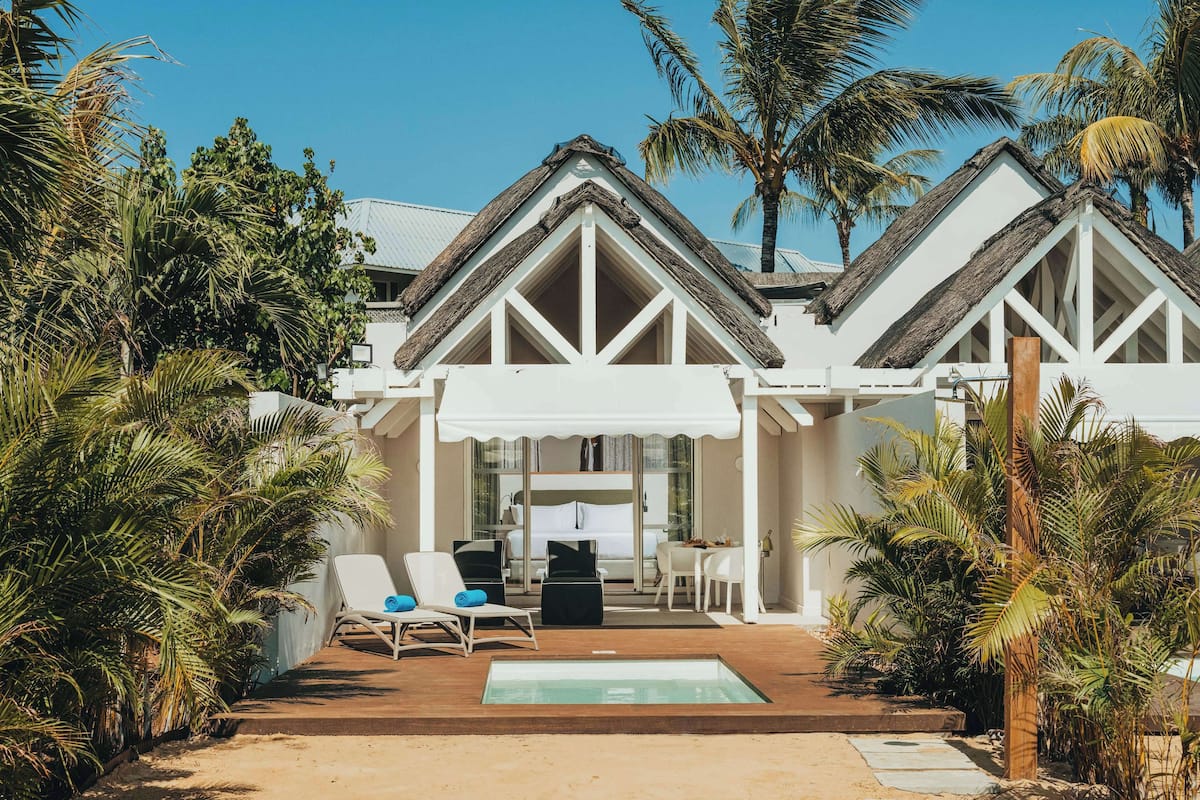 Villa, 1 Bedroom, Beachfront, Radisson Blu Azuri image 3