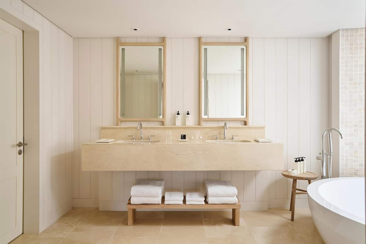 Villa (Prestige, 255sqm, King Bed), LUX Belle Mare image 1