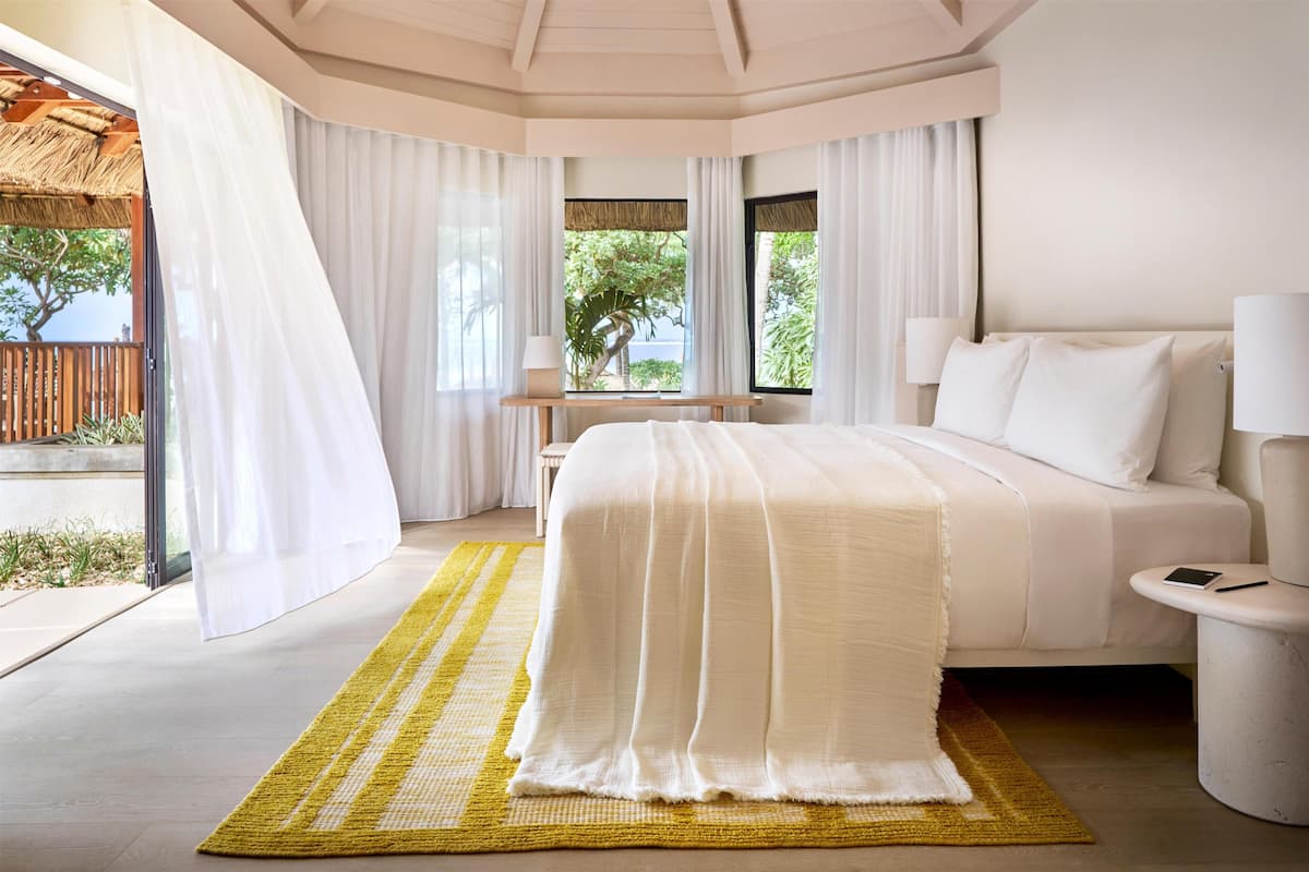 Villa (Prestige, 255sqm, King Bed), LUX Belle Mare image 7