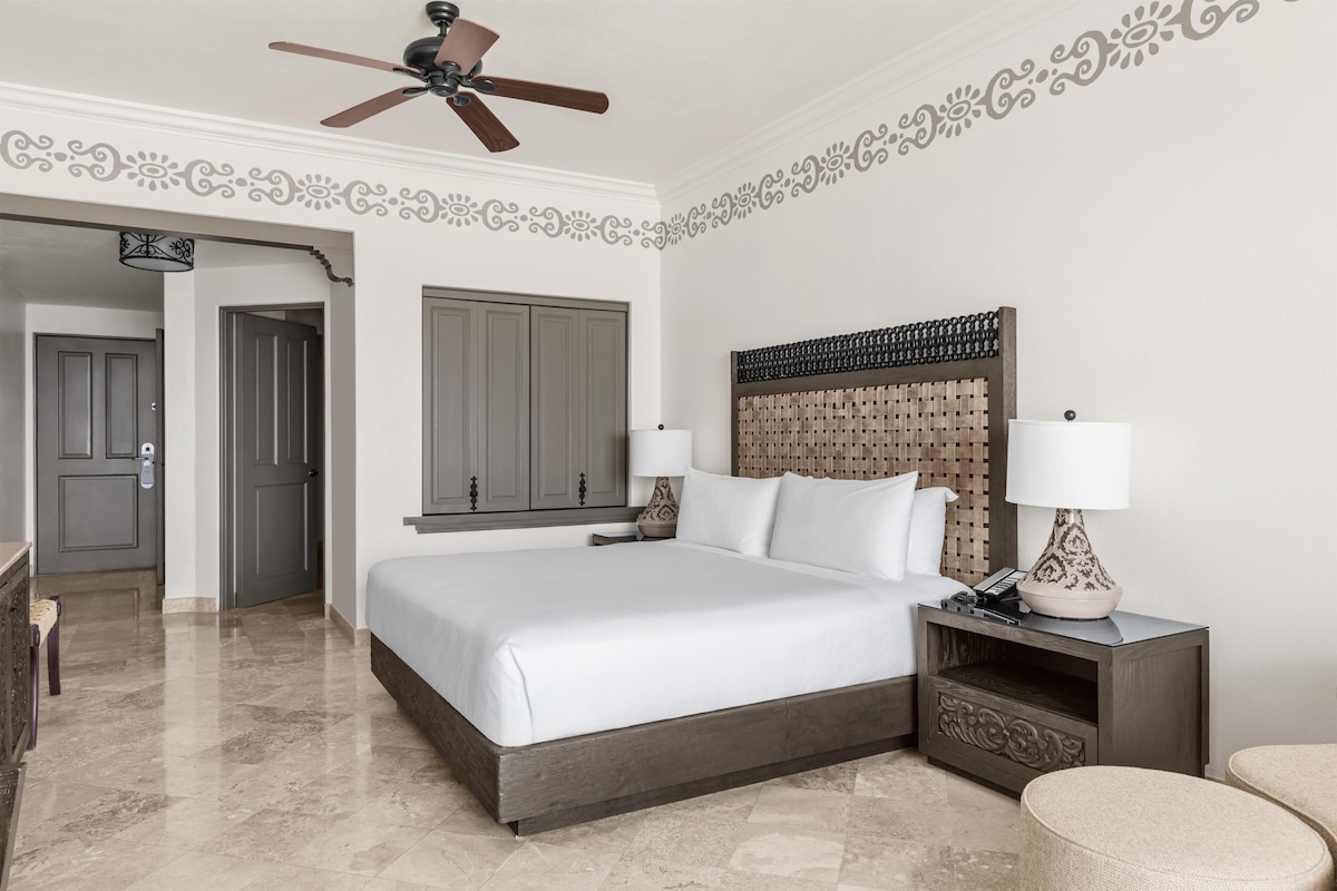 Hilton Los Cabos (Room with Ocean View) image 3