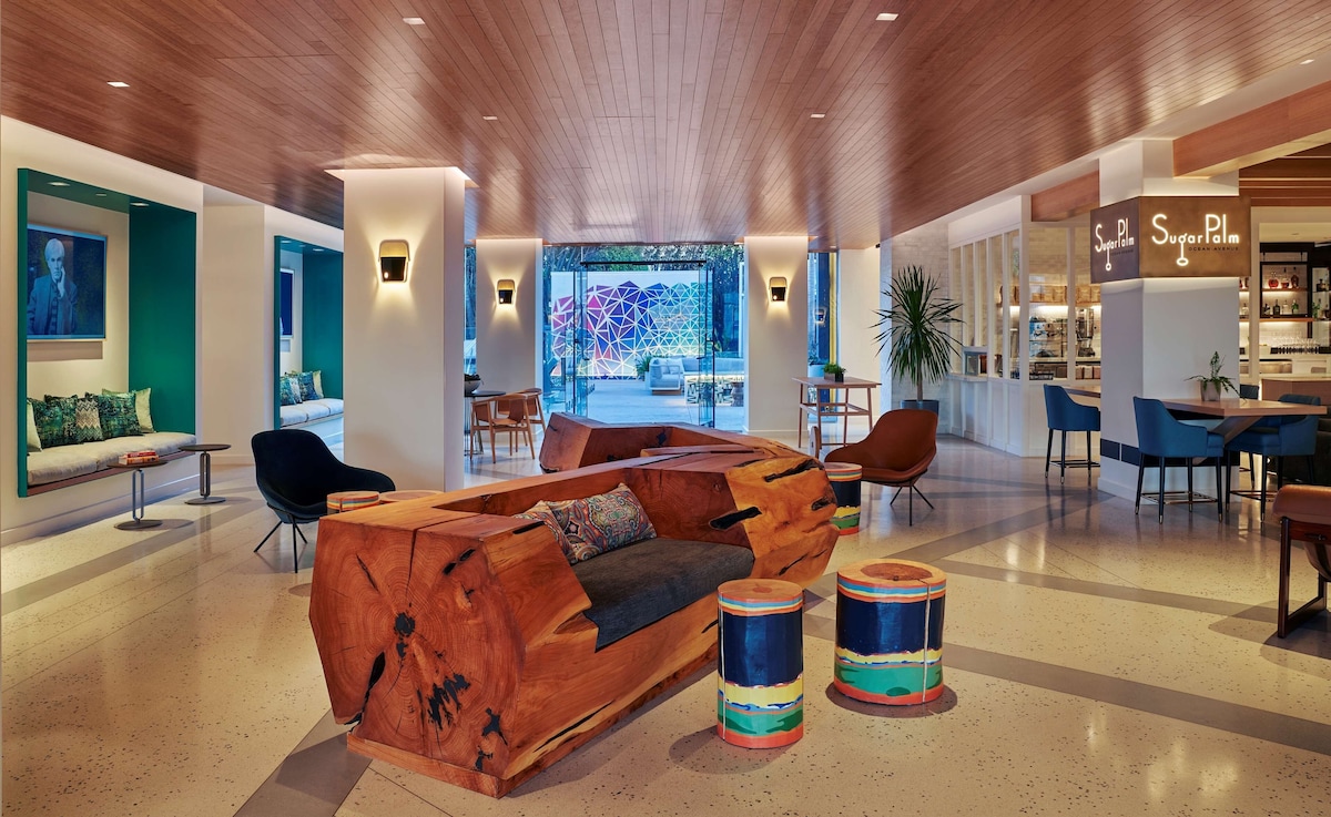 Viceroy Santa Monica (Pool View Two Queens) image 6