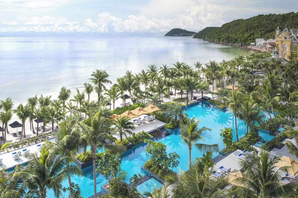 W Marriott Phu Quoc Emerald Bay (Turquoise Suite) image 1