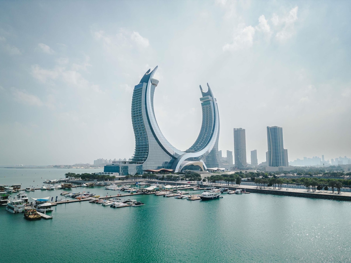 Raffles Doha (Gulf Signature Suite) image 1