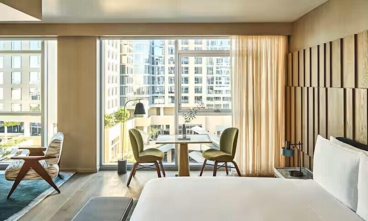 Conrad Los Angeles (King Studio)
 image 4