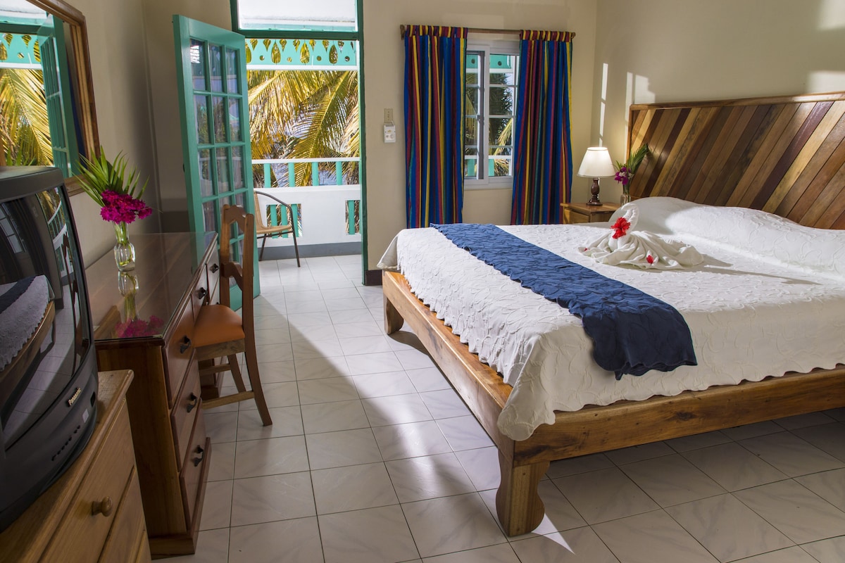 Samsara Cliff Resort (Superior Room Ocean View) image 2