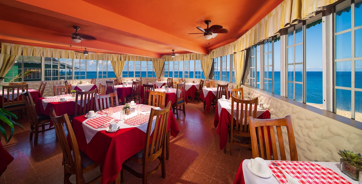 Samsara Cliff Resort (Superior Room Ocean View) image 3