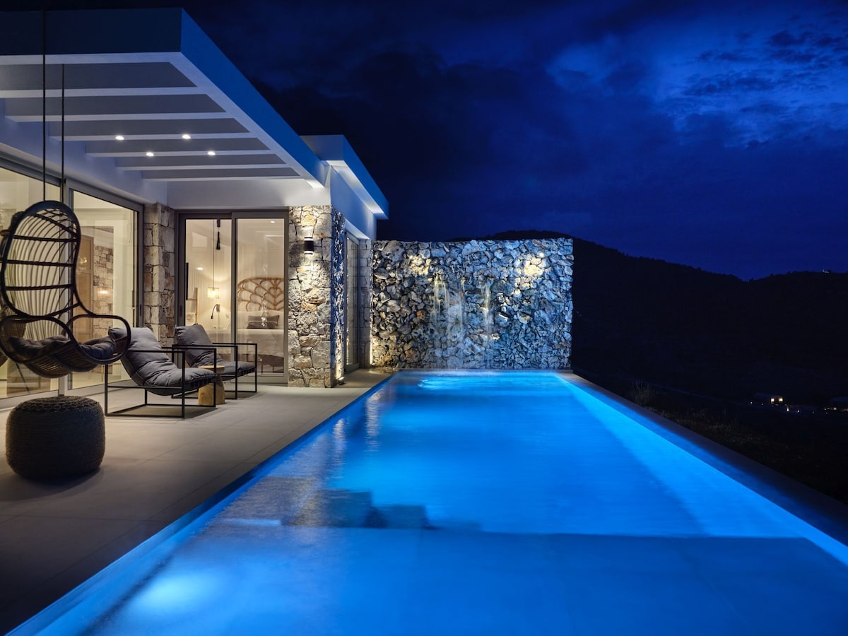 Etheria Luxury Villas (Luxury Villa) image 1