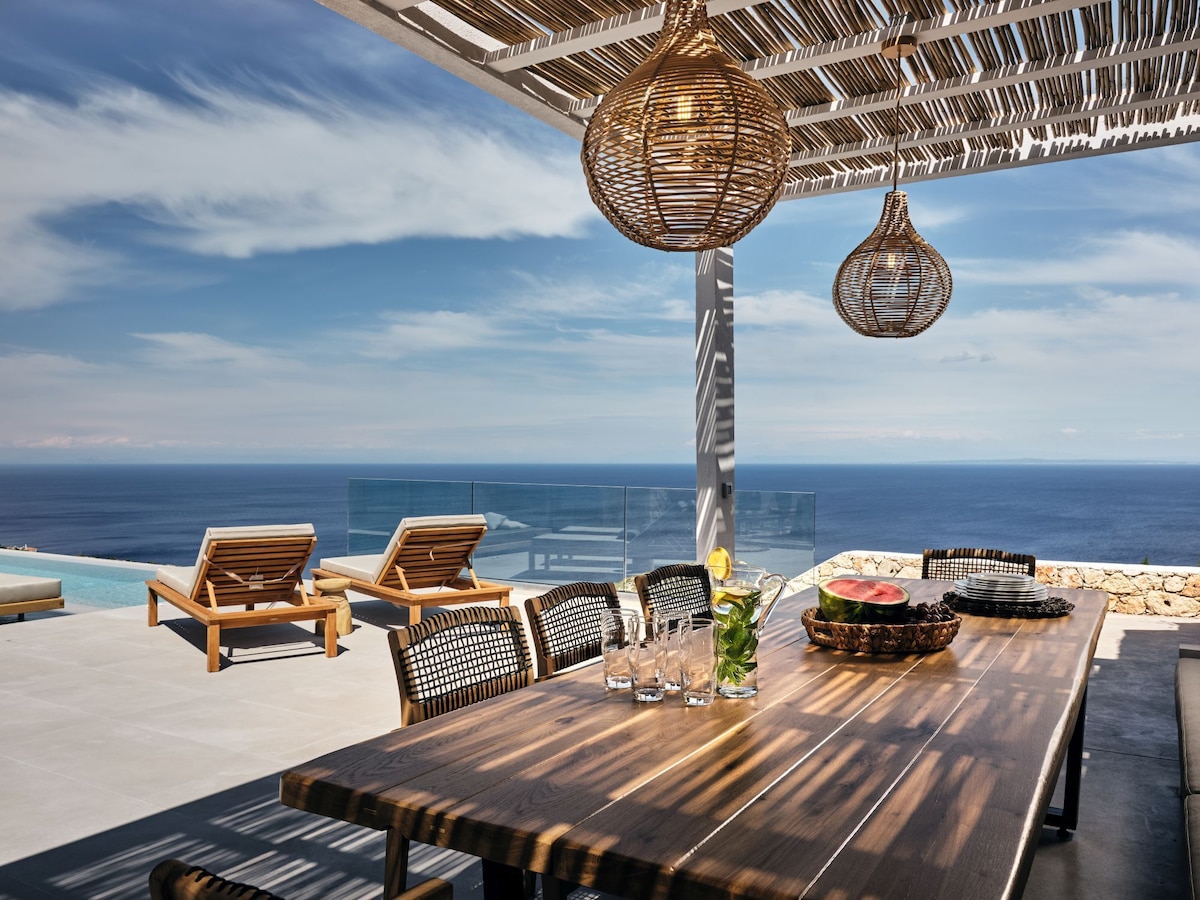 Etheria Luxury Villas (Luxury Villa) image 2