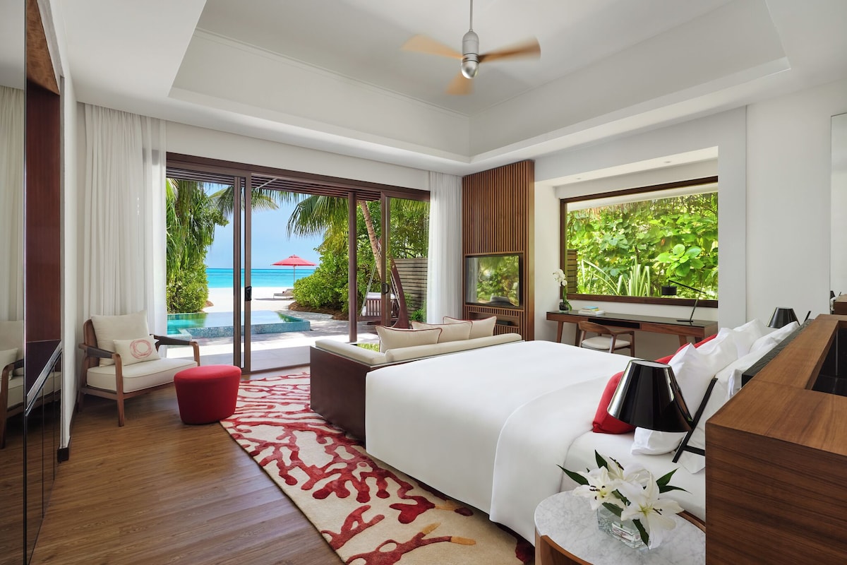 Niyama Private Islands (Deluxe Beach Villa) image 3
