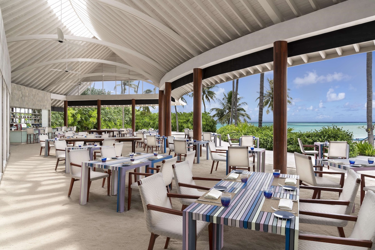 Niyama Private Islands (Deluxe Beach Villa) image 4