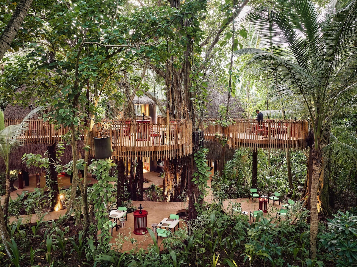 Niyama Private Islands (Deluxe Beach Villa) image 7