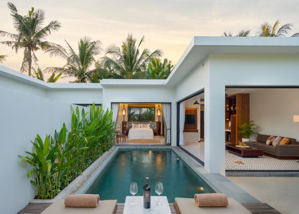 Waka Villa Private Pool Resort & Spa image 2