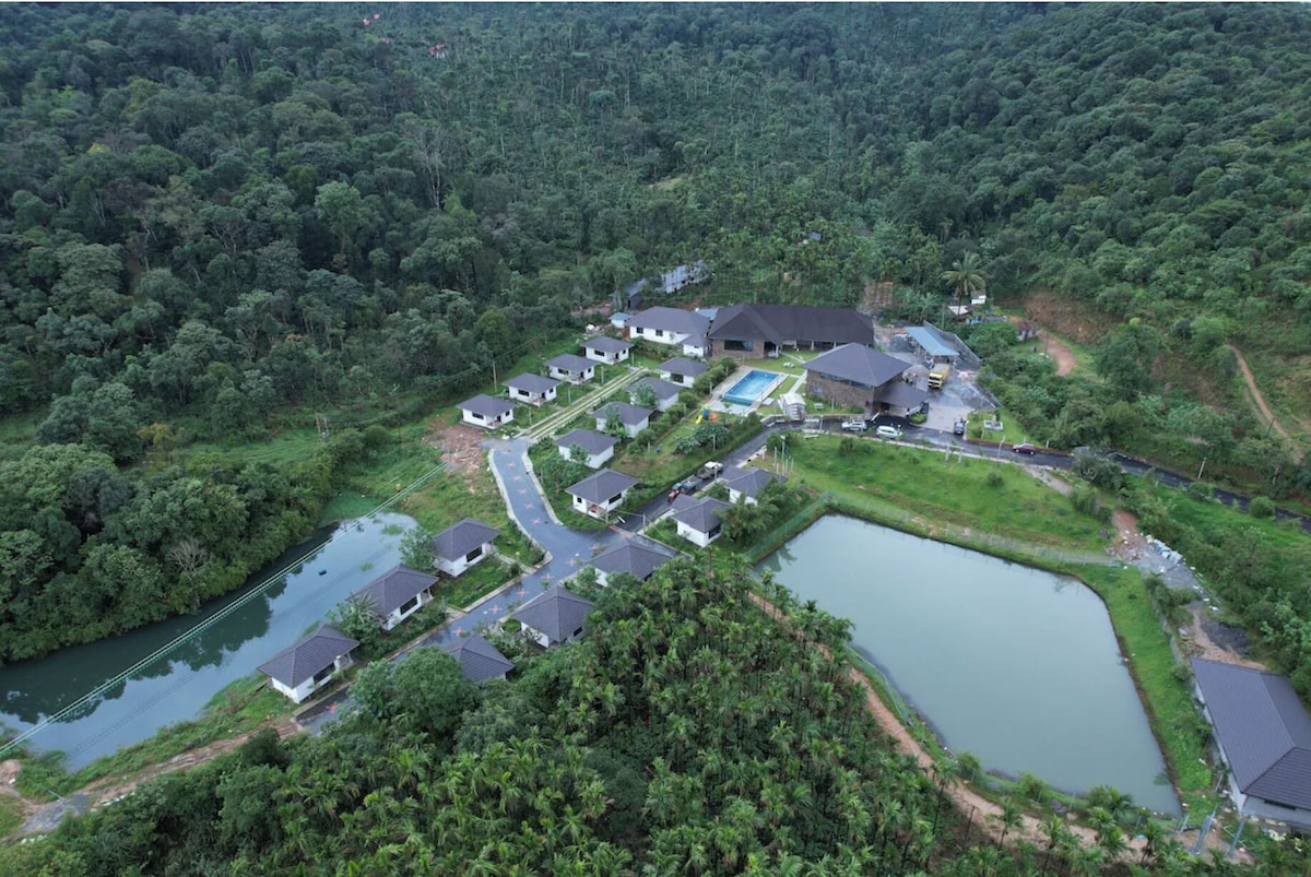 Sonemale Resort Chikmagalur (Deluxe Room) image 5