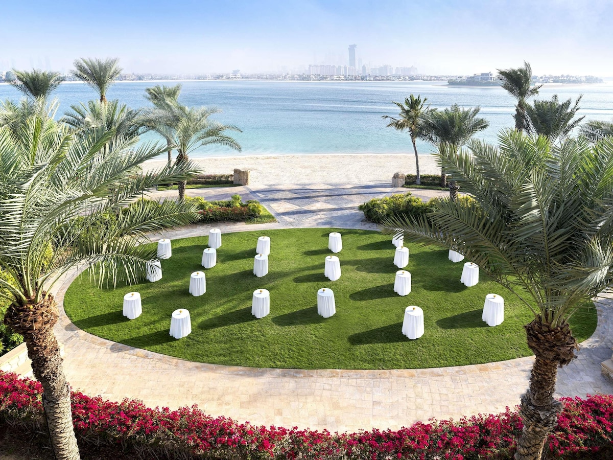 Sofitel Dubai The Palm Resort (Luxury Room ) image 4