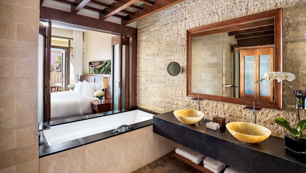 Sofitel Dubai The Palm Resort (Luxury Room ) image 6