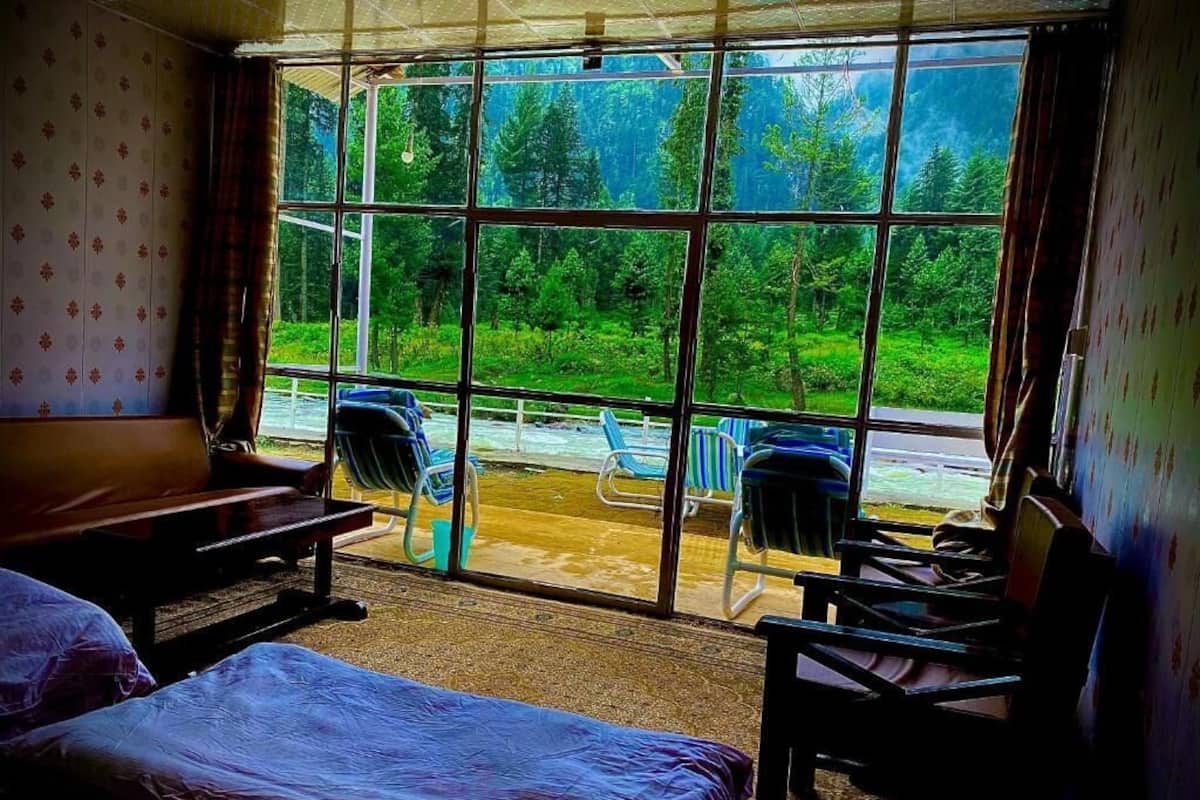 Deluxe Double Room, Valhalla Resort Kumrat
 image 2