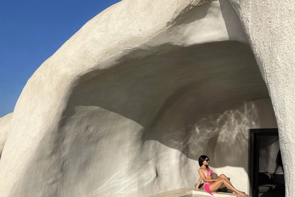 Astral Cave Suite, Divine Boutique Cave Experience image 9