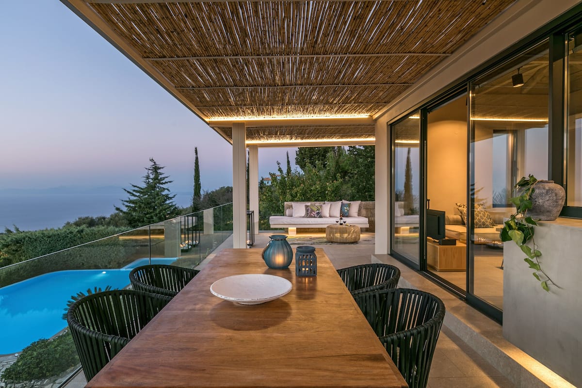 Residence with Private Heated Pool, Art Blue Villa image 10