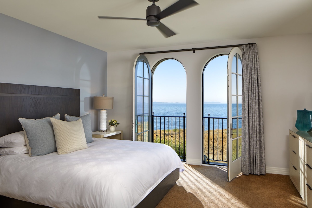 Ocean View King Terranea Resort image 1