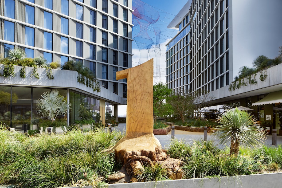City Two Double 1 Hotel West Hollywood image 1