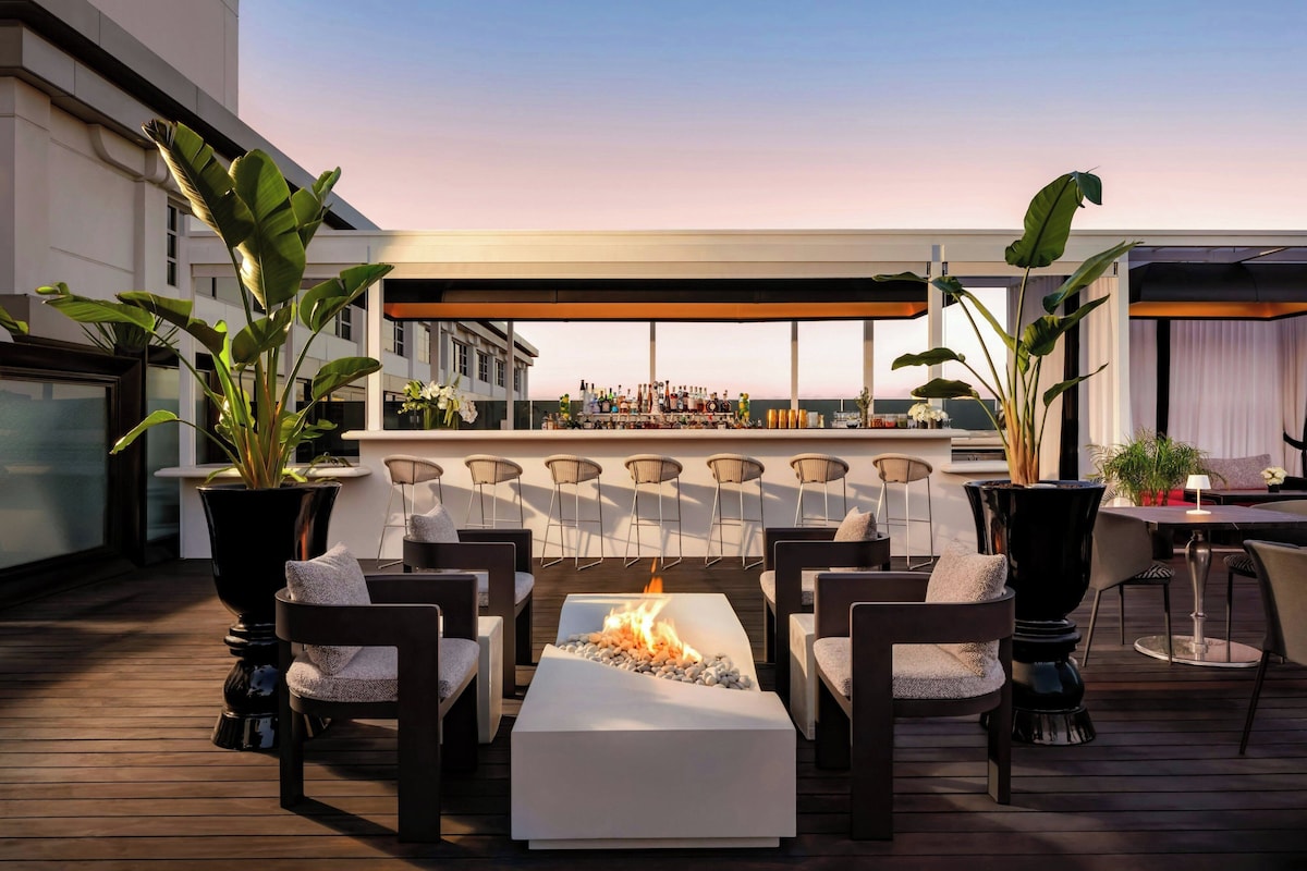 Presidential Suite SLS Hotel image 2