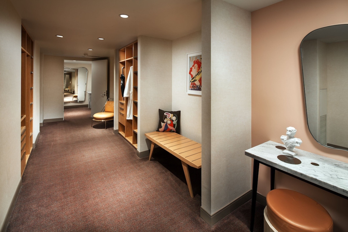 Presidential Suite SLS Hotel image 7