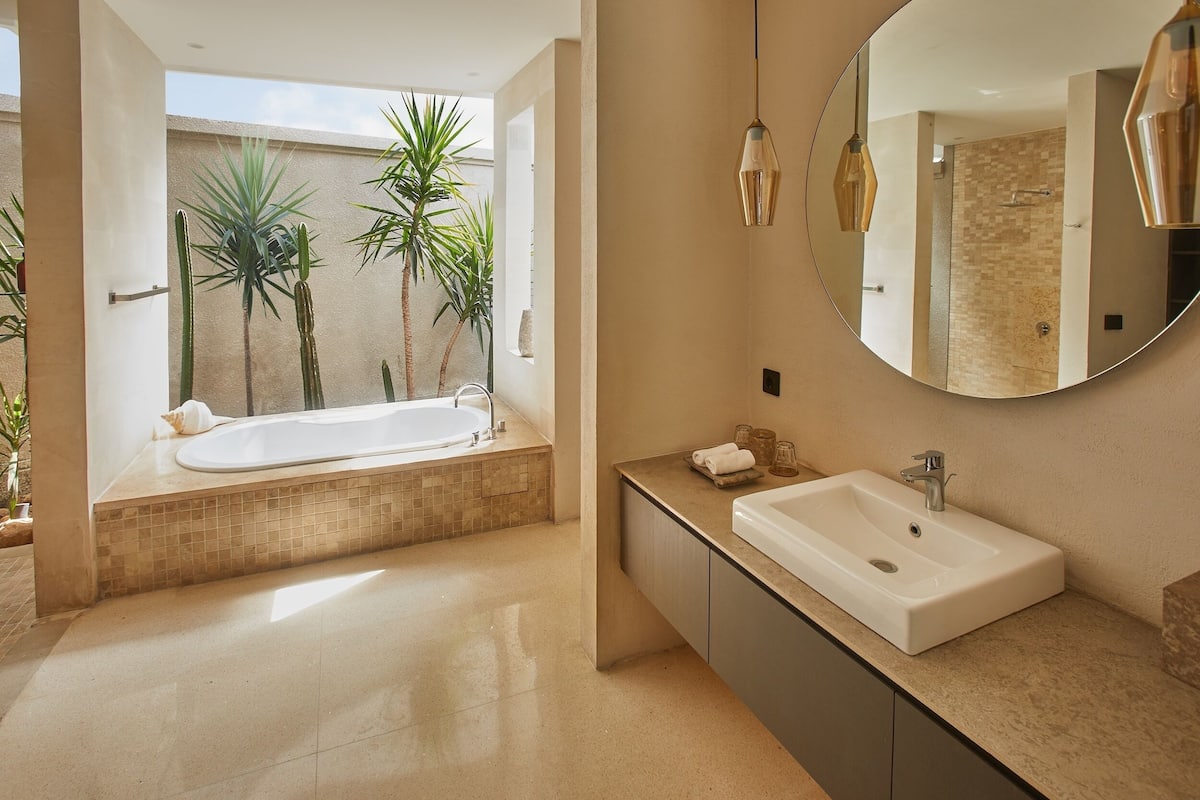 Luxury Villa, 1 Bedroom, Private Pool, Ahimsa Beah image 3