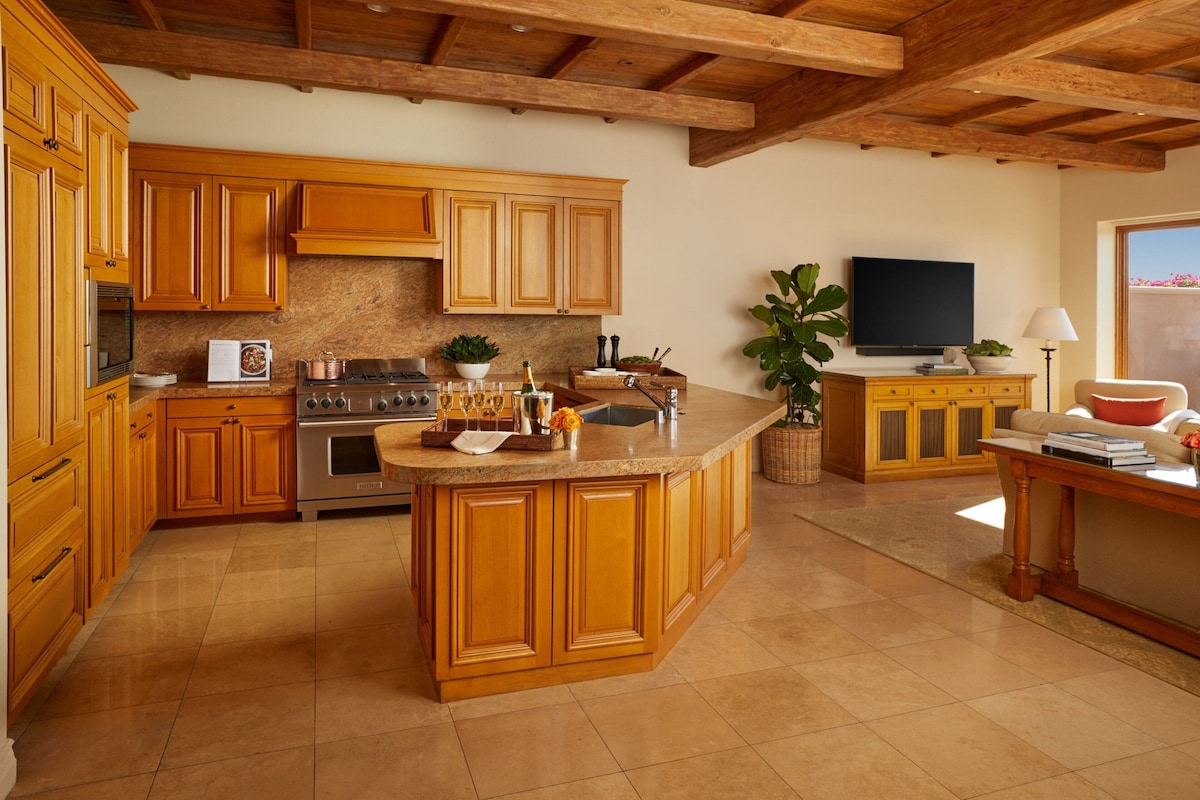 The Resort at Pelican Hill image 3