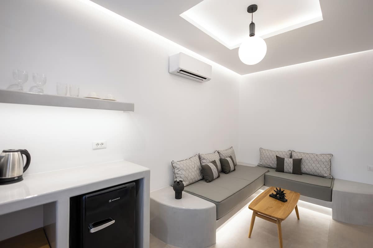 Junior Suite, Hot Tub - Soil of Sun Luxury Villas
 image 2