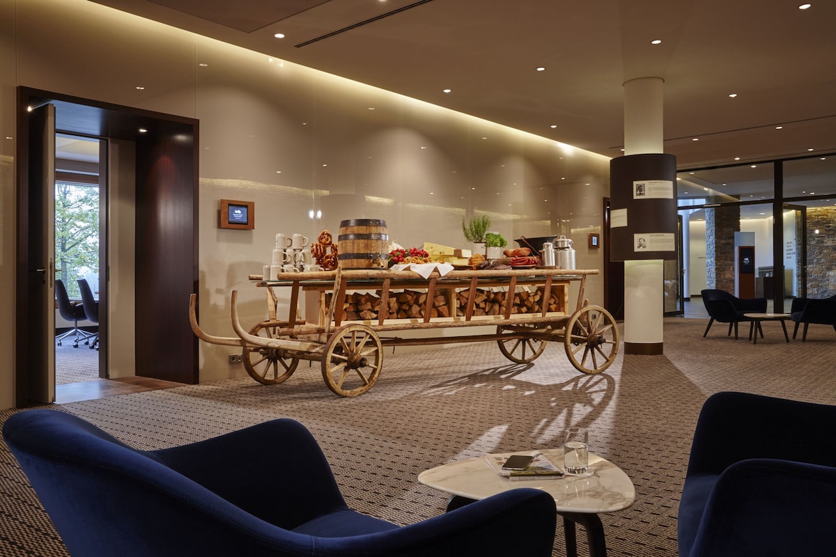 Kempinski Hotel Berchtesgaden (Panorama Suite) image 6