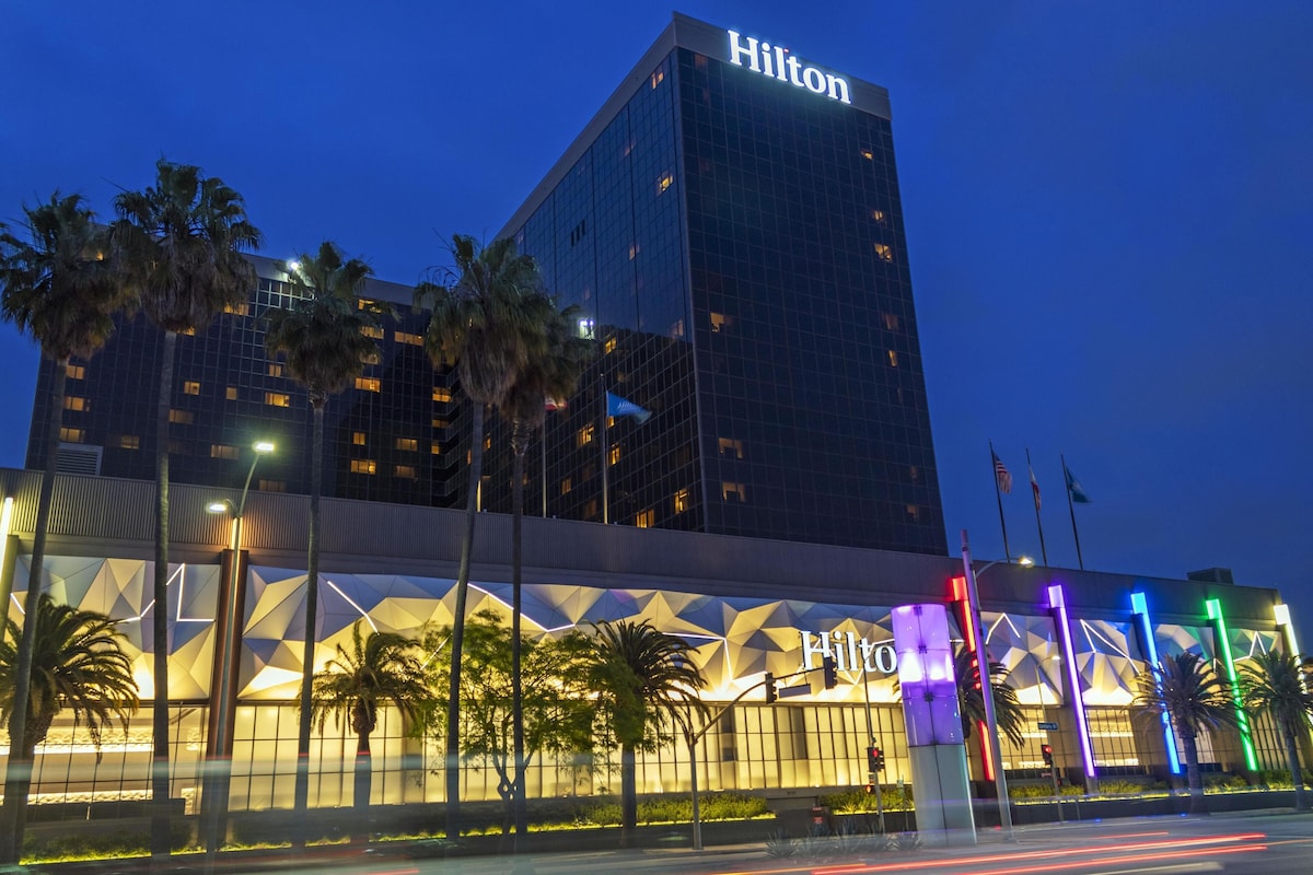 Hilton Los Angeles Airport image 4