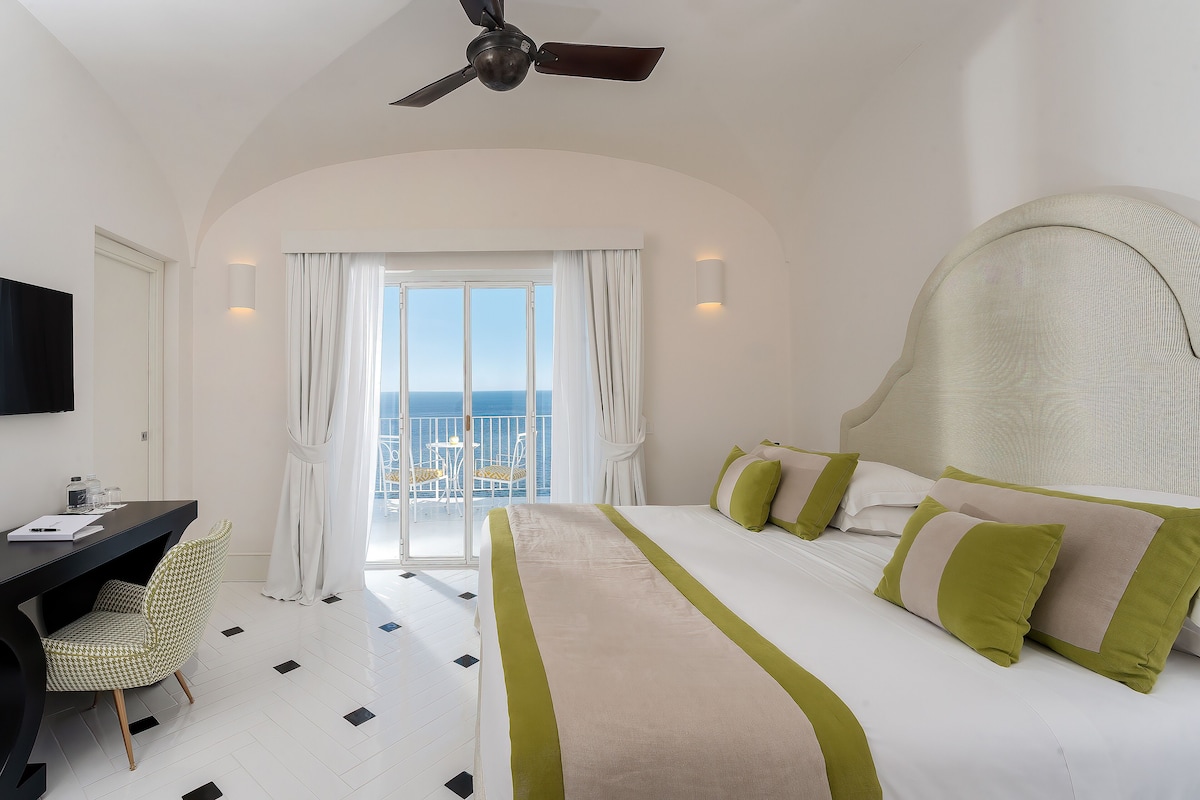 Hotel Miramalfi (Suite with Sea View) image 3