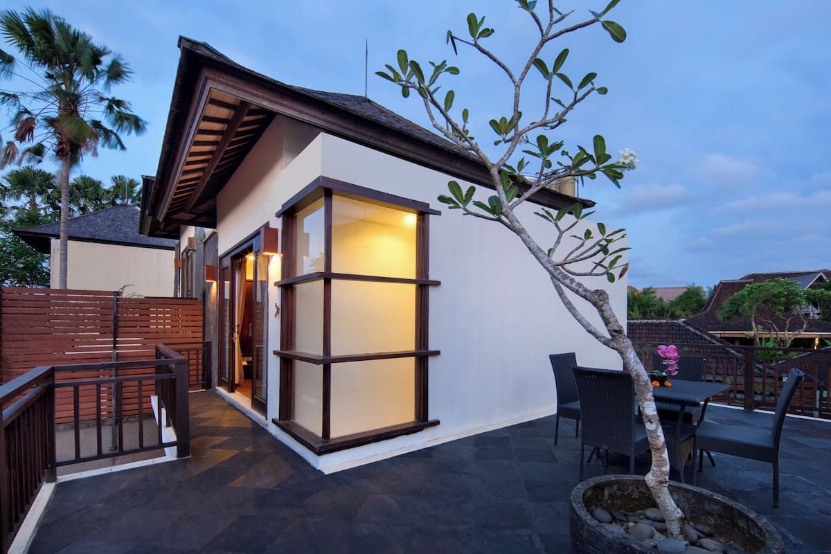 Canggu Circle Villa by Ini Vie Hospitality, 2 bed  image 1