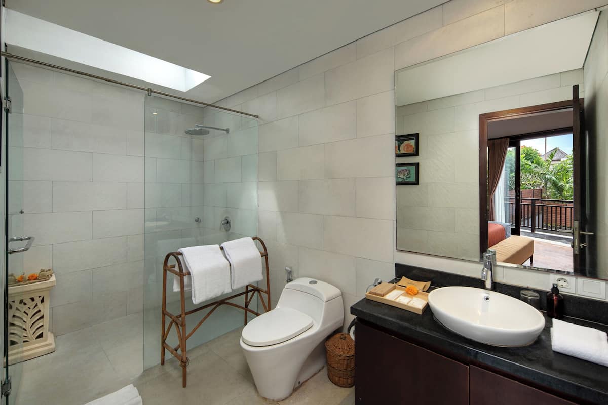 Canggu Circle Villa by Ini Vie Hospitality, 2 bed  image 4